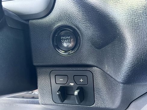 Used 2025 Toyota Tundra SR5 AWD/4WD image 20