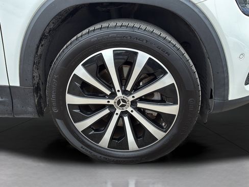 Used 2023 Mercedes-Benz GLB 250 image 31