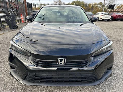 Used 2022 Honda Civic EX image 2