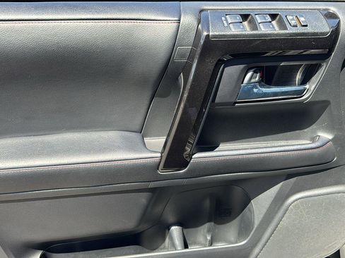 Used 2023 Toyota 4Runner TRD Off-Road Premium image 5