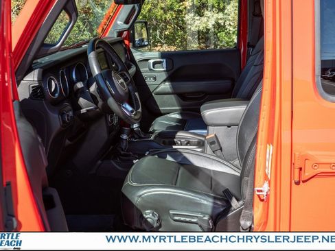 Certified 2019 Jeep Wrangler Unlimited Sahara image 18