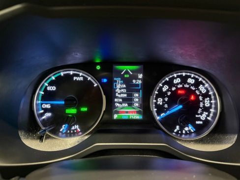 Used 2022 Toyota RAV4 SE AWD/4WD image 16