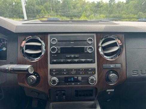 Used 2011 Ford F250 Lariat w/ Camper Pkg AWD/4WD image 21