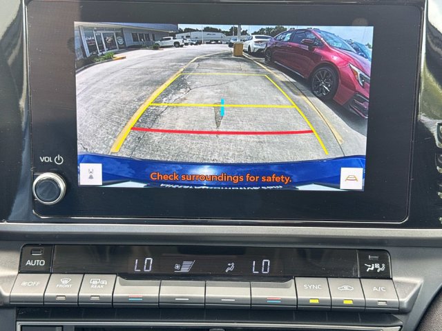 Used 2025 Toyota Camry LE FWD image 30