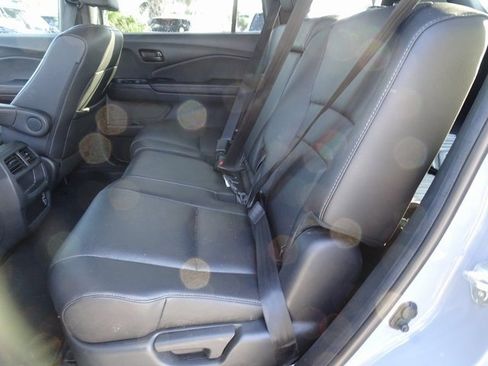 Certified 2023 Honda Passport EX-L image 8