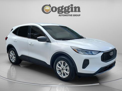 New 2026 Ford Escape Active image 7