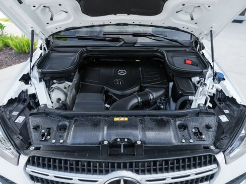Used 2025 Mercedes-Benz GLE 350 4MATIC image 46