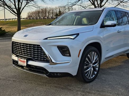 New 2026 Buick Enclave Avenir w/ Super Cruise Package AWD/4WD image 12