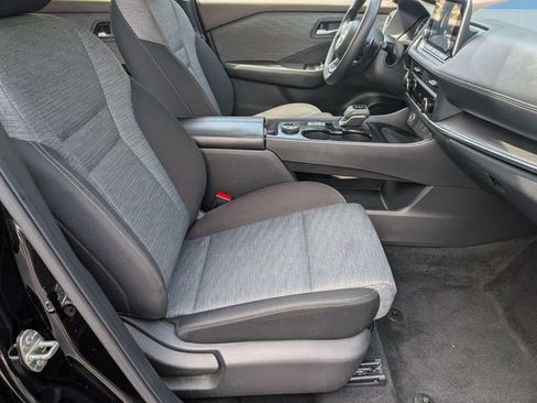 Certified 2023 Nissan Rogue SV AWD/4WD image 28