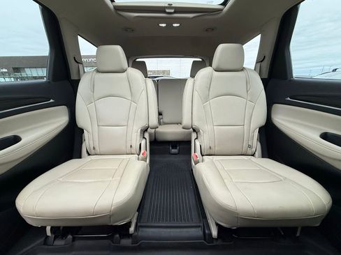 Used 2019 Buick Enclave Essence FWD image 31