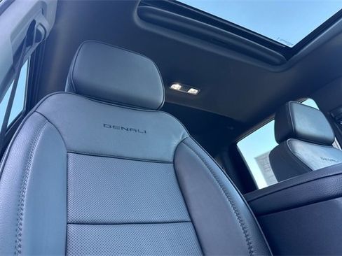 Used 2024 GMC Sierra 2500 Denali w/ Denali Reserve Package image 20