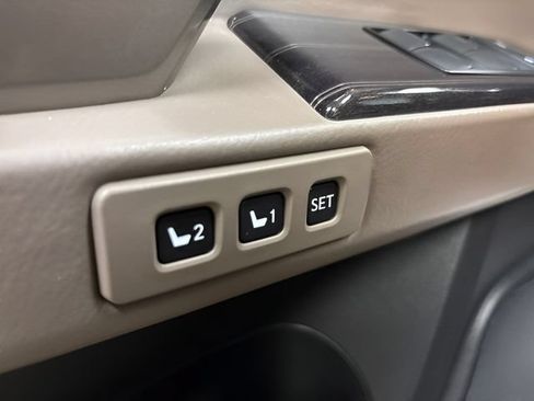 Used 2021 Lexus GX 460 Premium w/ Premium Package AWD/4WD image 40