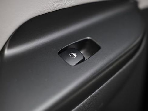 Used 2023 Hyundai Kona Limited image 25