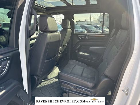 Used 2023 Chevrolet Suburban RST w/ Luxury Package AWD/4WD image 21