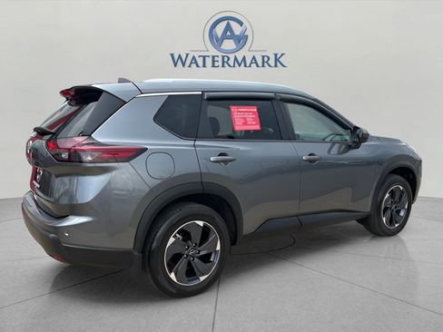 Certified 2026 Nissan Rogue SV w/ SV Premium Package FWD image 9