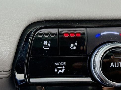 Certified 2025 Honda Pilot Elite image 20