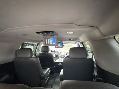 Used 2017 Chevrolet Suburban LT image 67