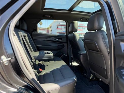 Used 2021 Chevrolet TrailBlazer RS w/ Sun and Liftgate Package FWD image 34