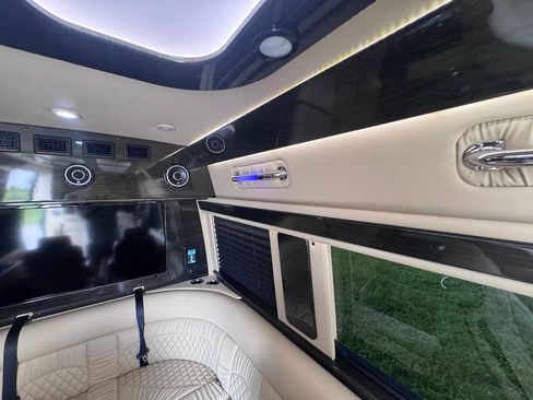 Used 2023 Mercedes-Benz Sprinter 3500 image 74