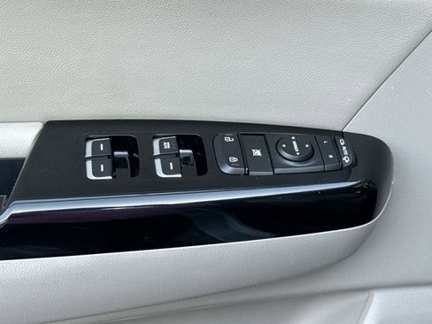 Used 2019 Kia Sportage EX image 15