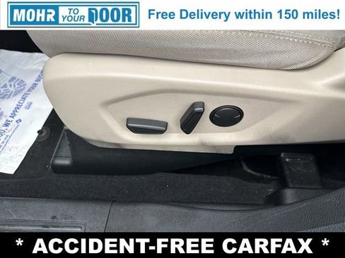 Used 2019 Ford Explorer XLT w/ Equipment Group 201A image 11