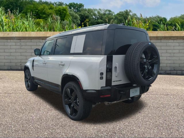 New 2026 Land Rover Defender 110 X-Dynamic SE AWD/4WD image 6