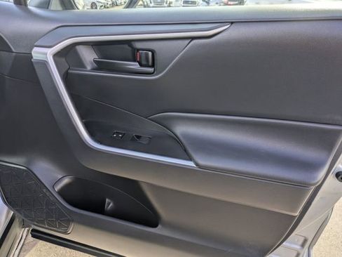 Used 2023 Toyota RAV4 LE image 31