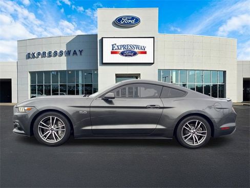 Used 2016 Ford Mustang GT image 9