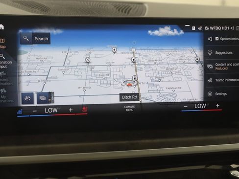 Used 2023 BMW X7 xDrive40i w/ Premium Package image 9