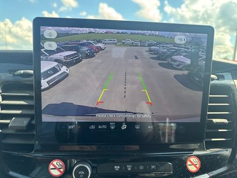 Used 2024 Ford Transit 350 XLT RWD image 10