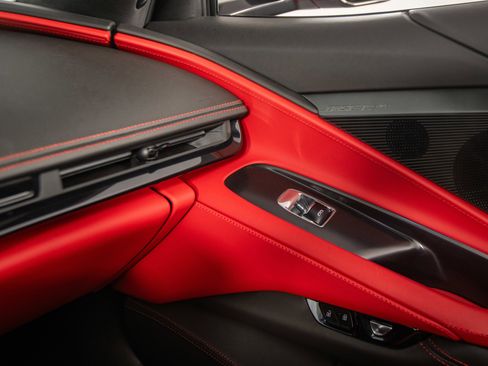 Used 2023 Chevrolet Corvette Stingray Premium Conv w/ Z51 Performance Package RWD image 41