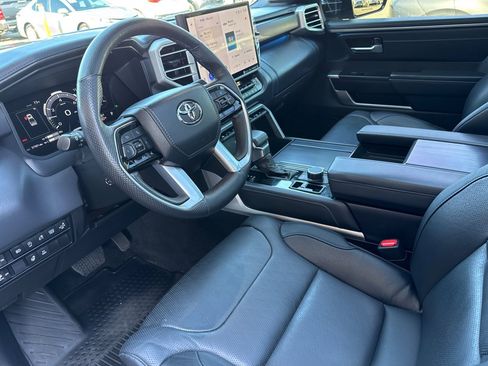 Used 2022 Toyota Tundra Platinum image 10