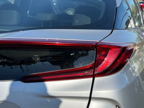 Used 2021 Toyota Prius Prime LE FWD image 18