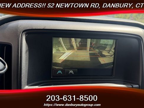 Used 2018 Chevrolet Silverado 1500 Custom w/ Custom Value Package AWD/4WD image 21