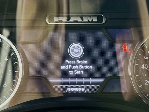 Used 2023 RAM 1500 Big Horn AWD/4WD image 15