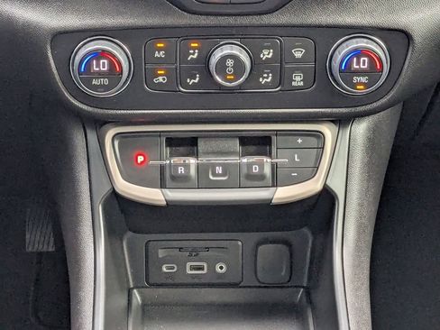 Certified 2024 GMC Terrain Denali image 22