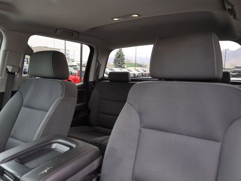 Used 2018 Chevrolet Silverado 1500 LT image 16