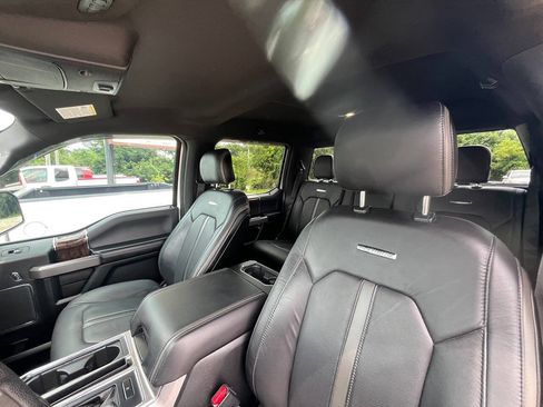 Used 2015 Ford F150 Platinum w/ Equipment Group 701A Luxury AWD/4WD image 17