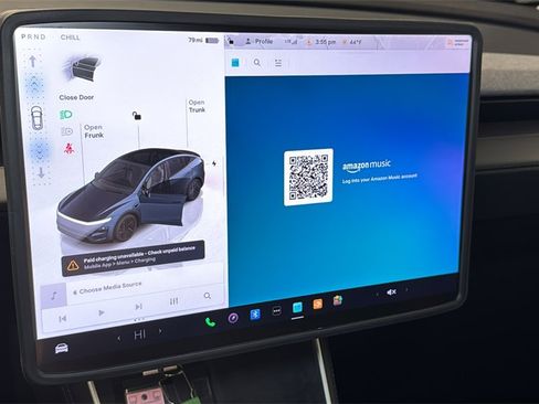 Used 2026 Tesla Model Y 2WD image 34