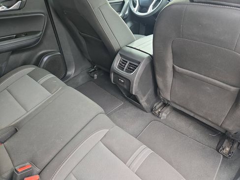 Used 2023 Chevrolet Blazer LT FWD image 11