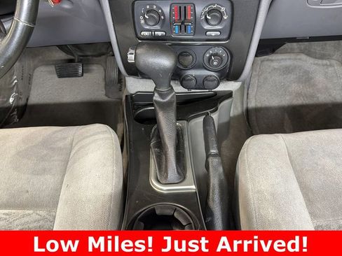 Used 2005 GMC Envoy SLE w/ Sle Preferred Equipment Group image 23