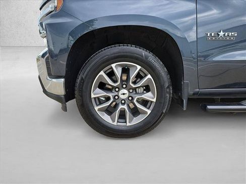 Used 2020 Chevrolet Silverado 1500 LT w/ Texas Edition RWD image 21