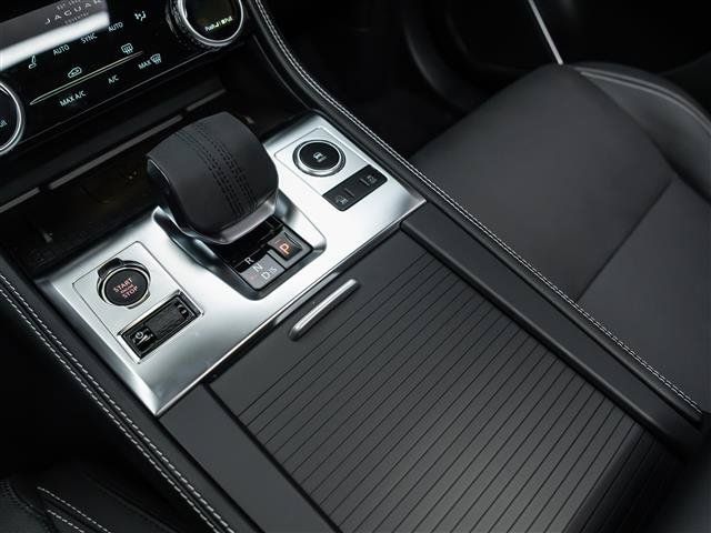 New 2025 Jaguar F-PACE R-Dynamic S AWD/4WD image 28