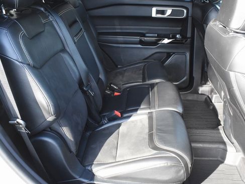 Used 2022 Ford Explorer ST image 23