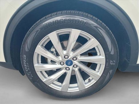 Used 2022 Ford Escape Titanium w/ Titanium Elite Package image 8