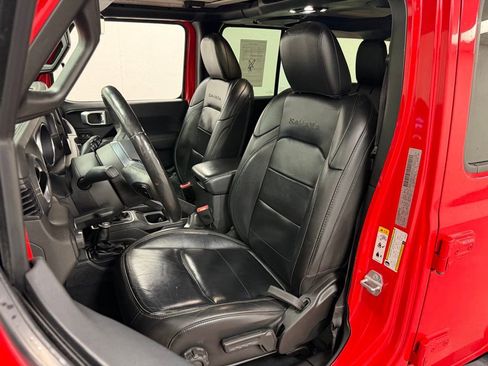 Used 2019 Jeep Wrangler Unlimited Sahara w/ Dual Top Group AWD/4WD image 19