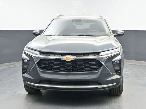 New 2026 Chevrolet Trax LT FWD image 3