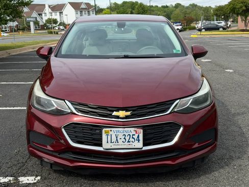 Used 2016 Chevrolet Cruze LT w/ Convenience Package FWD image 3