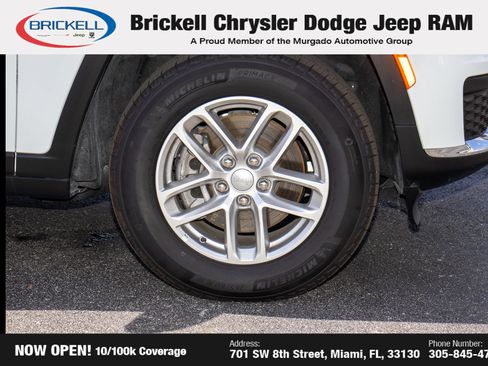 Used 2025 Jeep Grand Cherokee L Laredo RWD image 41