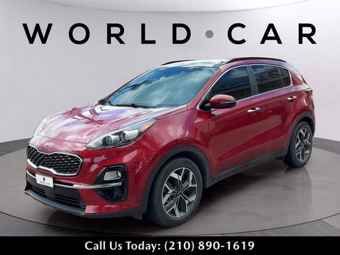 Used 2022 Kia Sportage EX w/ EX Technology Package FWD image 3